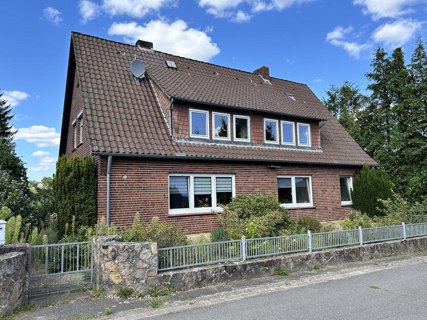 Prodej domu 175 m², pozemek 1.250 m², Amelinghausen, Dolní Sasko Prodej domu 175 m², pozemek 1.250 m², Amelinghausen, Dolní Sasko