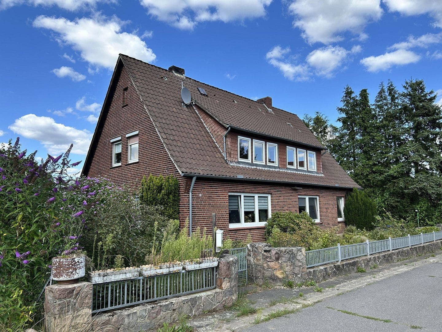 Prodej domu 175 m², pozemek 1.250 m², Amelinghausen, Dolní Sasko Prodej domu 175 m², pozemek 1.250 m², Amelinghausen, Dolní Sasko