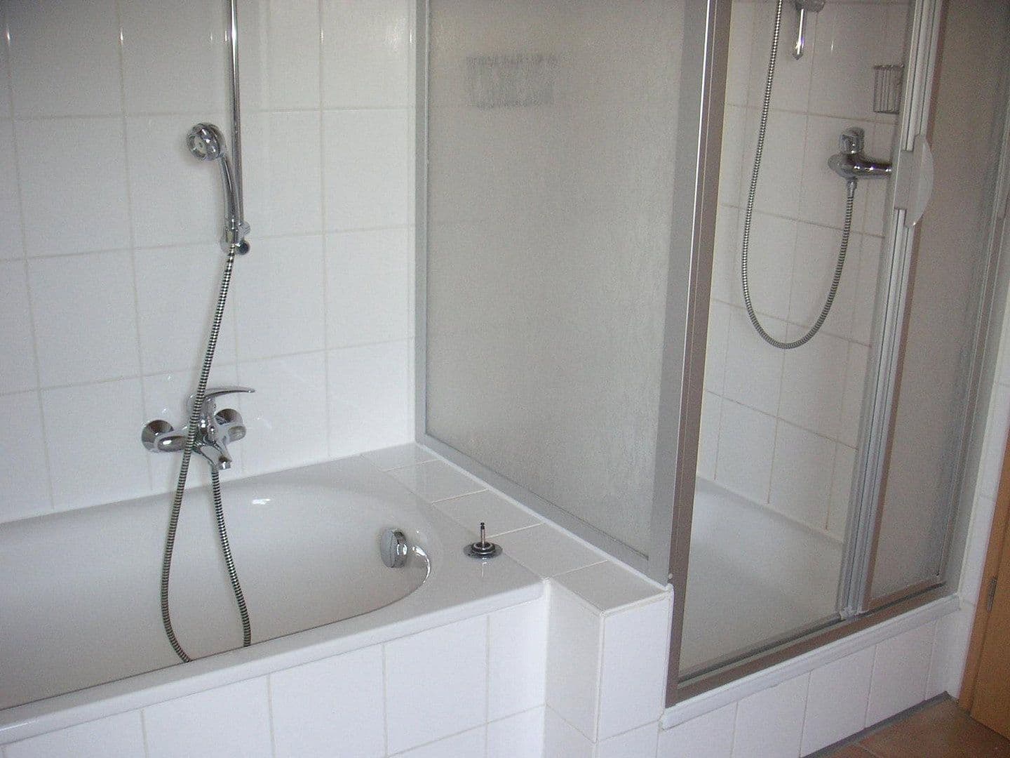 Pronájem bytu 4+1 120 m², Nettetal, Severní Porýní-Vestfálsko Pronájem bytu 4+1 120 m², Nettetal, Severní Porýní-Vestfálsko