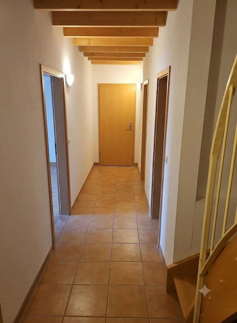 Pronájem bytu 4+1 120 m², Nettetal, Severní Porýní-Vestfálsko Pronájem bytu 4+1 120 m², Nettetal, Severní Porýní-Vestfálsko