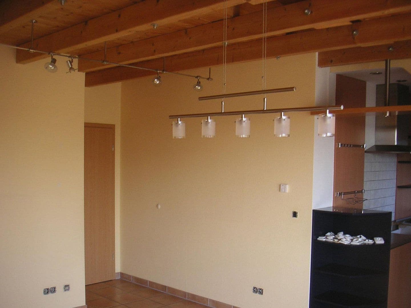 Pronájem bytu 4+1 120 m², Nettetal, Severní Porýní-Vestfálsko Pronájem bytu 4+1 120 m², Nettetal, Severní Porýní-Vestfálsko