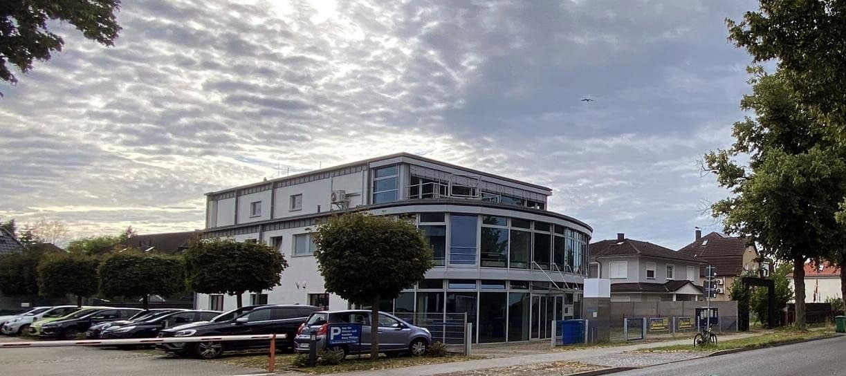 Prodej domu 728 m², pozemek 927 m², Karl-Marx-Strasse 26, Schönefeld, Braniborsko Prodej domu 728 m², pozemek 927 m², Karl-Marx-Strasse 26, Schönefeld, Braniborsko