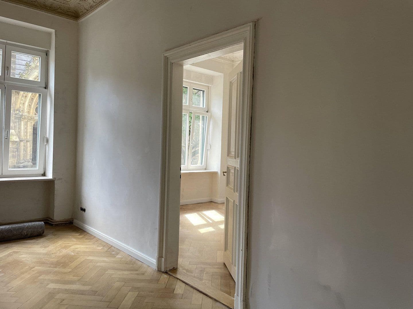 Pronájem bytu 5+1 150 m², Riemannstrasse 28, Leipzig, Sasko Pronájem bytu 5+1 150 m², Riemannstrasse 28, Leipzig, Sasko