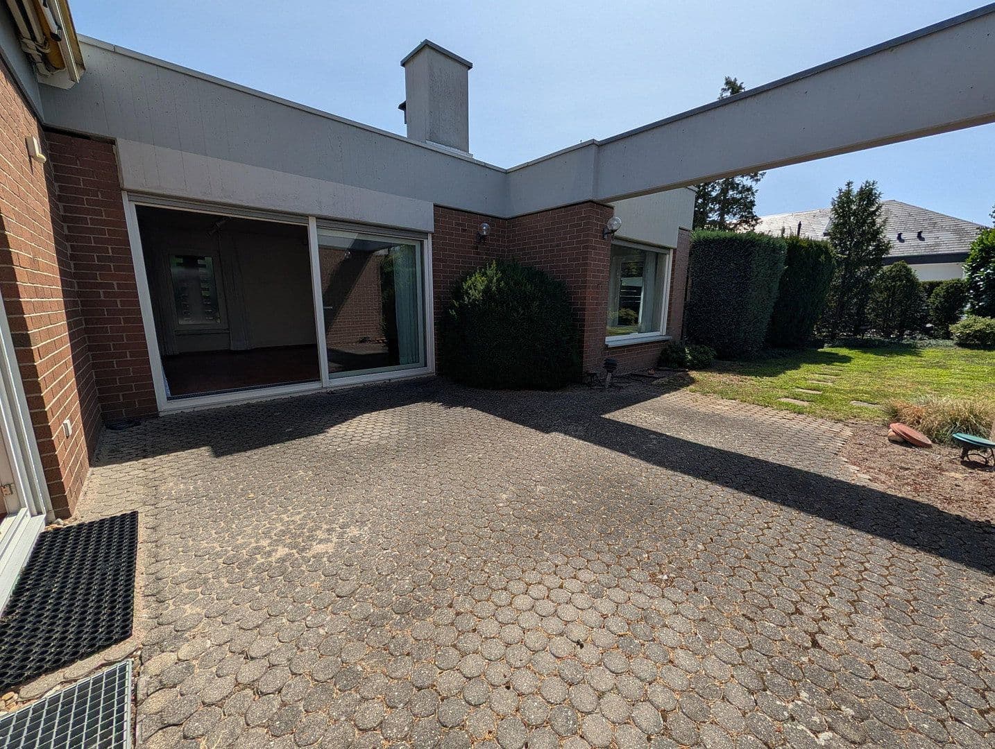 Prodej domu 210 m², pozemek 780 m², Limburgerhof, Porýní-Falc Prodej domu 210 m², pozemek 780 m², Limburgerhof, Porýní-Falc