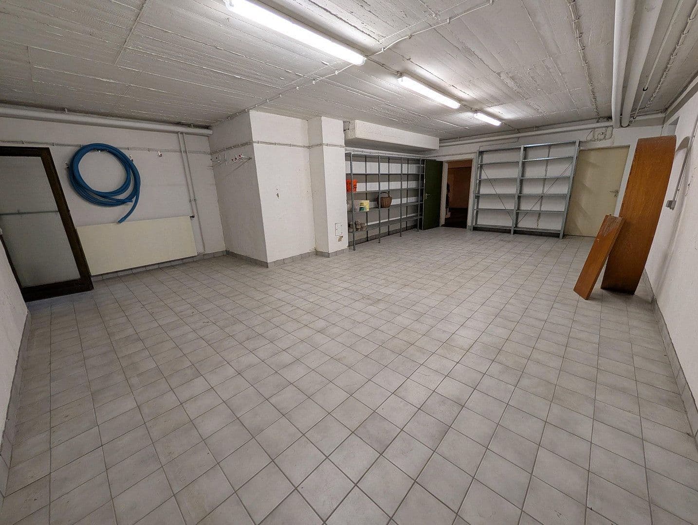 Prodej domu 210 m², pozemek 780 m², Limburgerhof, Porýní-Falc Prodej domu 210 m², pozemek 780 m², Limburgerhof, Porýní-Falc