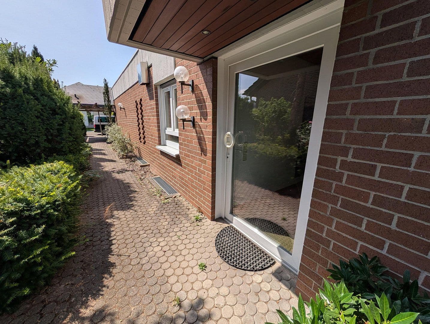 Prodej domu 210 m², pozemek 780 m², Limburgerhof, Porýní-Falc Prodej domu 210 m², pozemek 780 m², Limburgerhof, Porýní-Falc