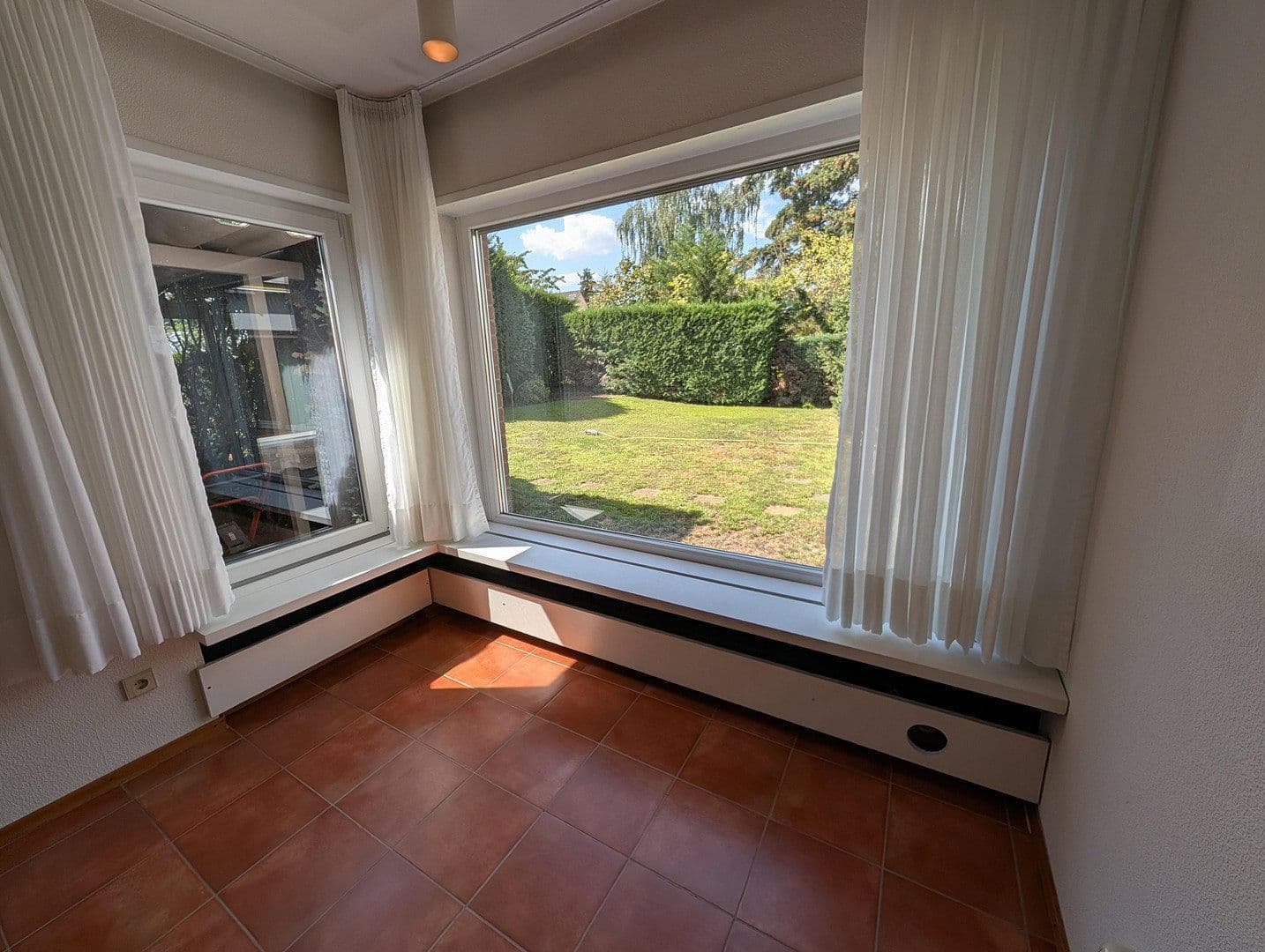 Prodej domu 210 m², pozemek 780 m², Limburgerhof, Porýní-Falc Prodej domu 210 m², pozemek 780 m², Limburgerhof, Porýní-Falc