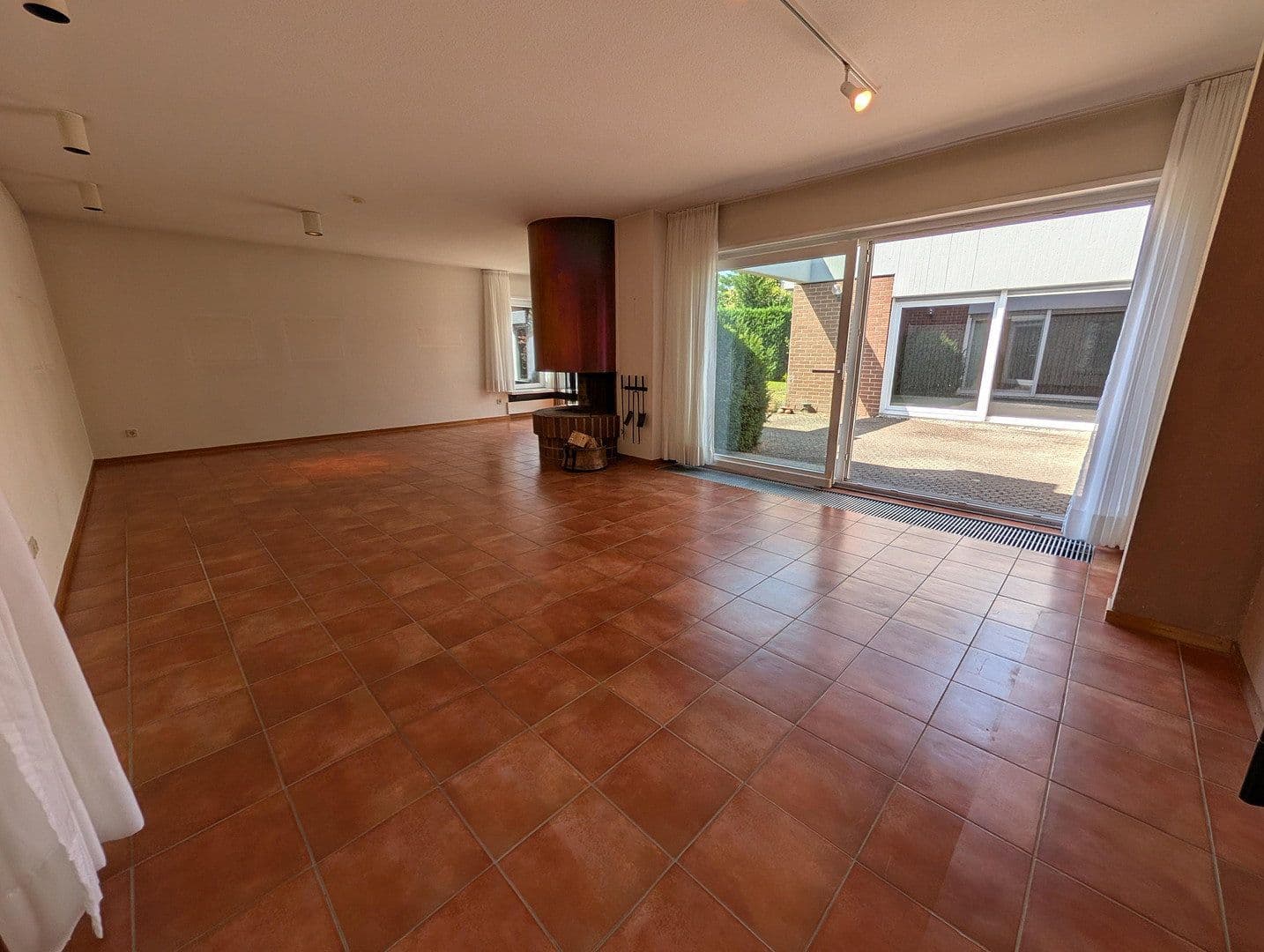 Prodej domu 210 m², pozemek 780 m², Limburgerhof, Porýní-Falc Prodej domu 210 m², pozemek 780 m², Limburgerhof, Porýní-Falc