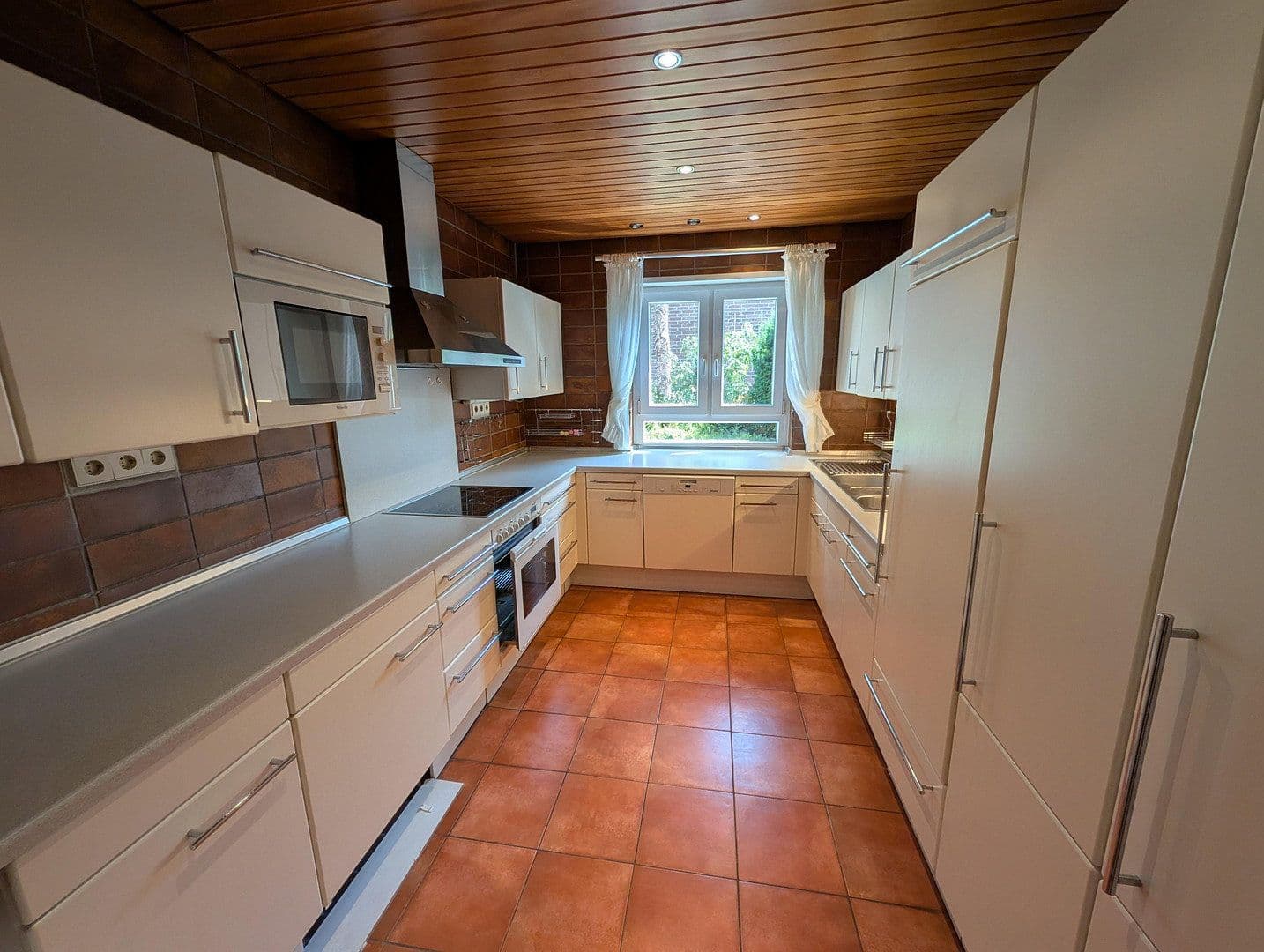 Prodej domu 210 m², pozemek 780 m², Limburgerhof, Porýní-Falc Prodej domu 210 m², pozemek 780 m², Limburgerhof, Porýní-Falc