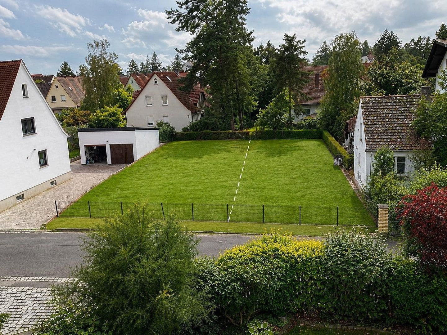 Prodej pozemku 298 m², Fürth, Bavorsko Prodej pozemku 298 m², Fürth, Bavorsko