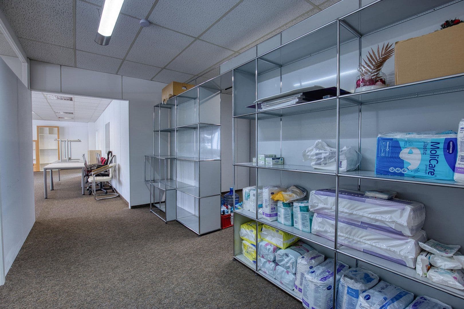 Pronájem kanceláře 1.996 m², Reutlingen, Bádensko-Württembersko Pronájem kanceláře 1.996 m², Reutlingen, Bádensko-Württembersko