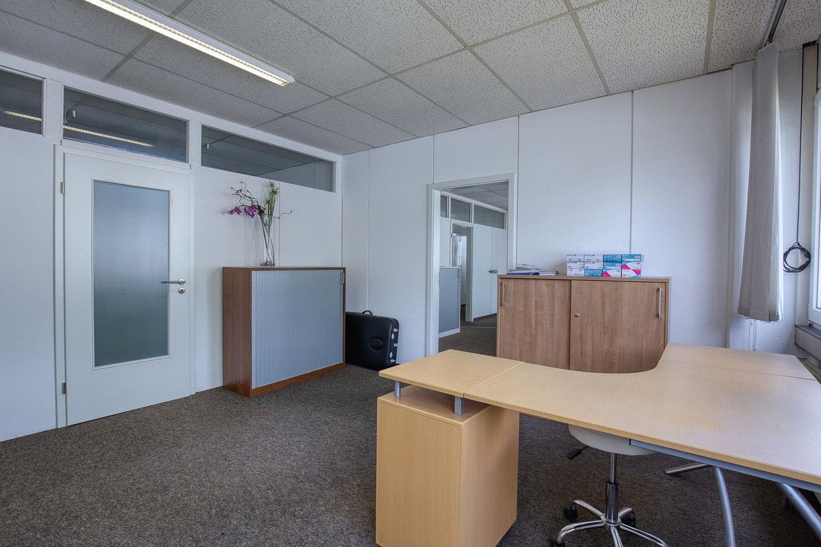 Pronájem kanceláře 1.996 m², Reutlingen, Bádensko-Württembersko Pronájem kanceláře 1.996 m², Reutlingen, Bádensko-Württembersko