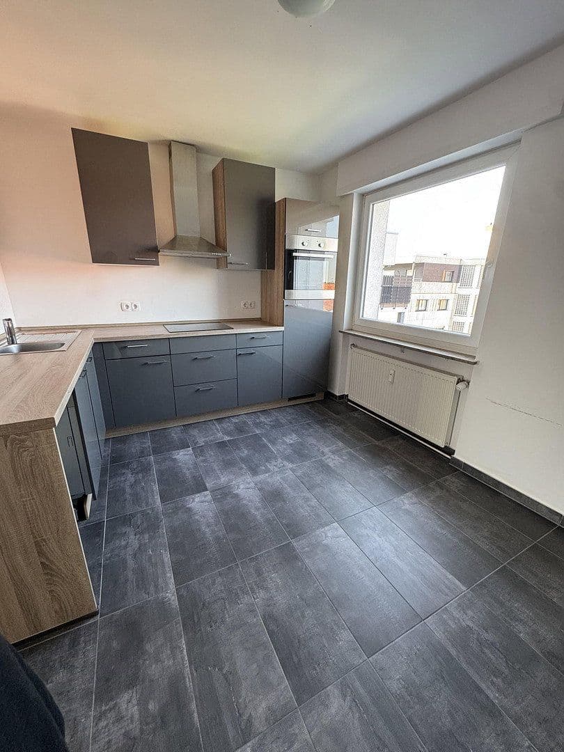 Pronájem bytu 3+1 80 m², Ilvesheim, Bádensko-Württembersko Pronájem bytu 3+1 80 m², Ilvesheim, Bádensko-Württembersko