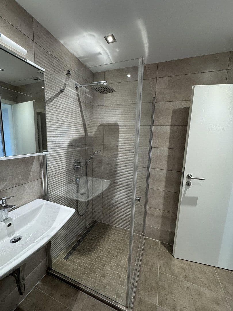 Pronájem bytu 3+1 80 m², Ilvesheim, Bádensko-Württembersko Pronájem bytu 3+1 80 m², Ilvesheim, Bádensko-Württembersko
