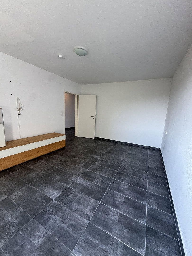 Pronájem bytu 3+1 80 m², Ilvesheim, Bádensko-Württembersko Pronájem bytu 3+1 80 m², Ilvesheim, Bádensko-Württembersko