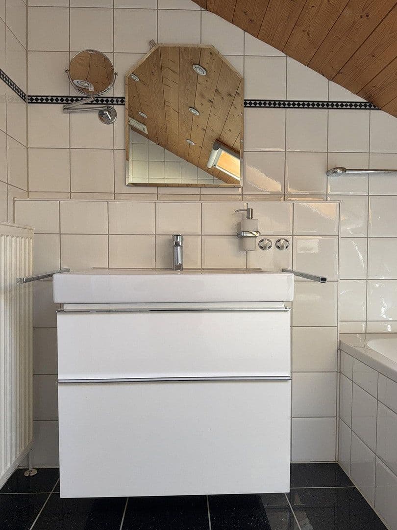 Prodej domu 160 m², pozemek 300 m², Iffeldorf, Bavorsko Prodej domu 160 m², pozemek 300 m², Iffeldorf, Bavorsko