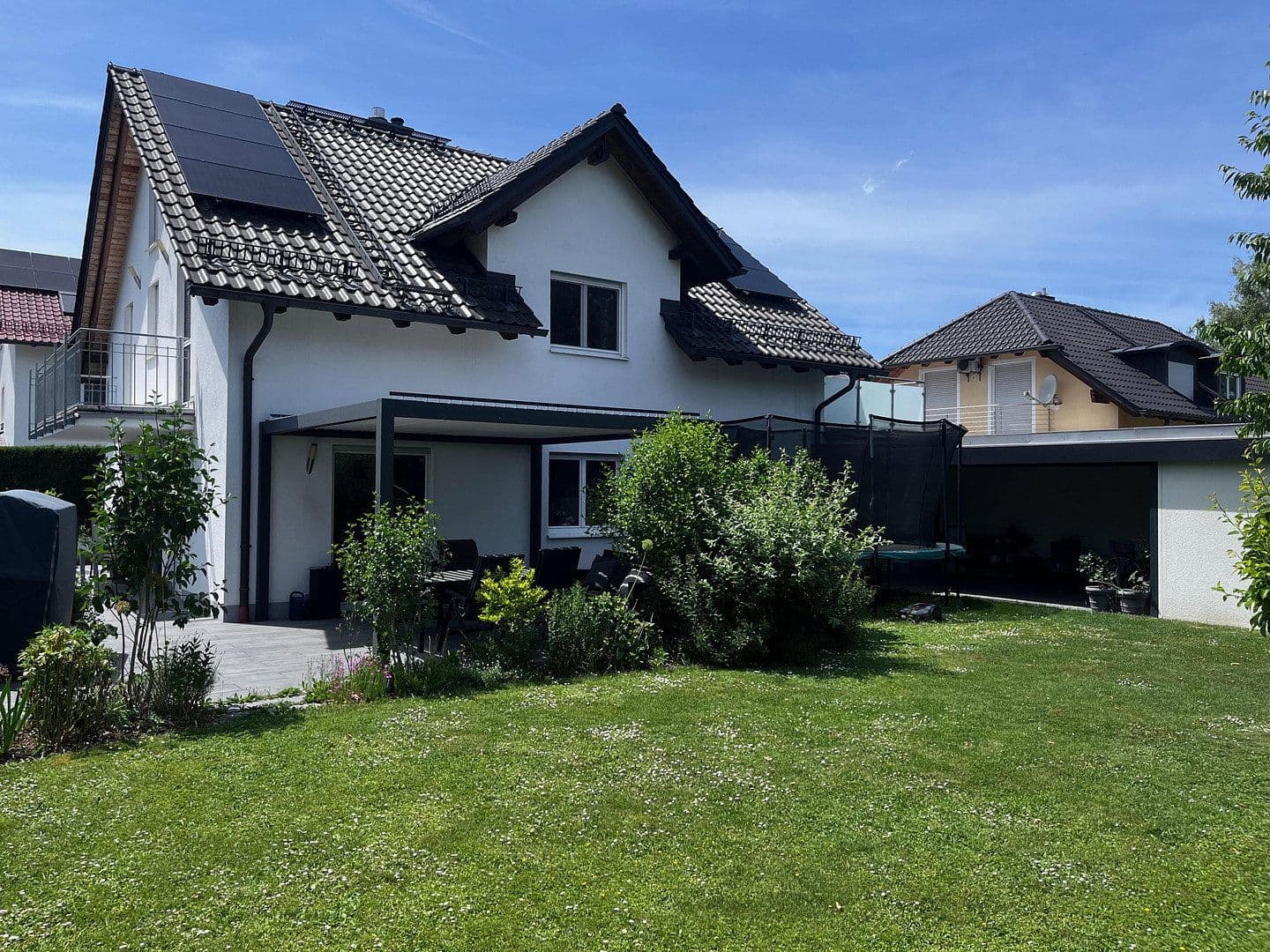 Prodej domu 215 m², pozemek 657 m², Puchheim, Bavorsko Prodej domu 215 m², pozemek 657 m², Puchheim, Bavorsko
