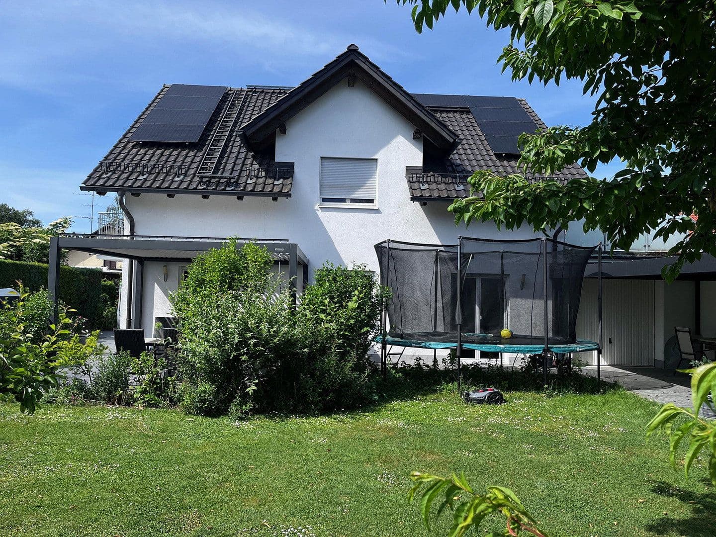 Prodej domu 215 m², pozemek 657 m², Puchheim, Bavorsko Prodej domu 215 m², pozemek 657 m², Puchheim, Bavorsko