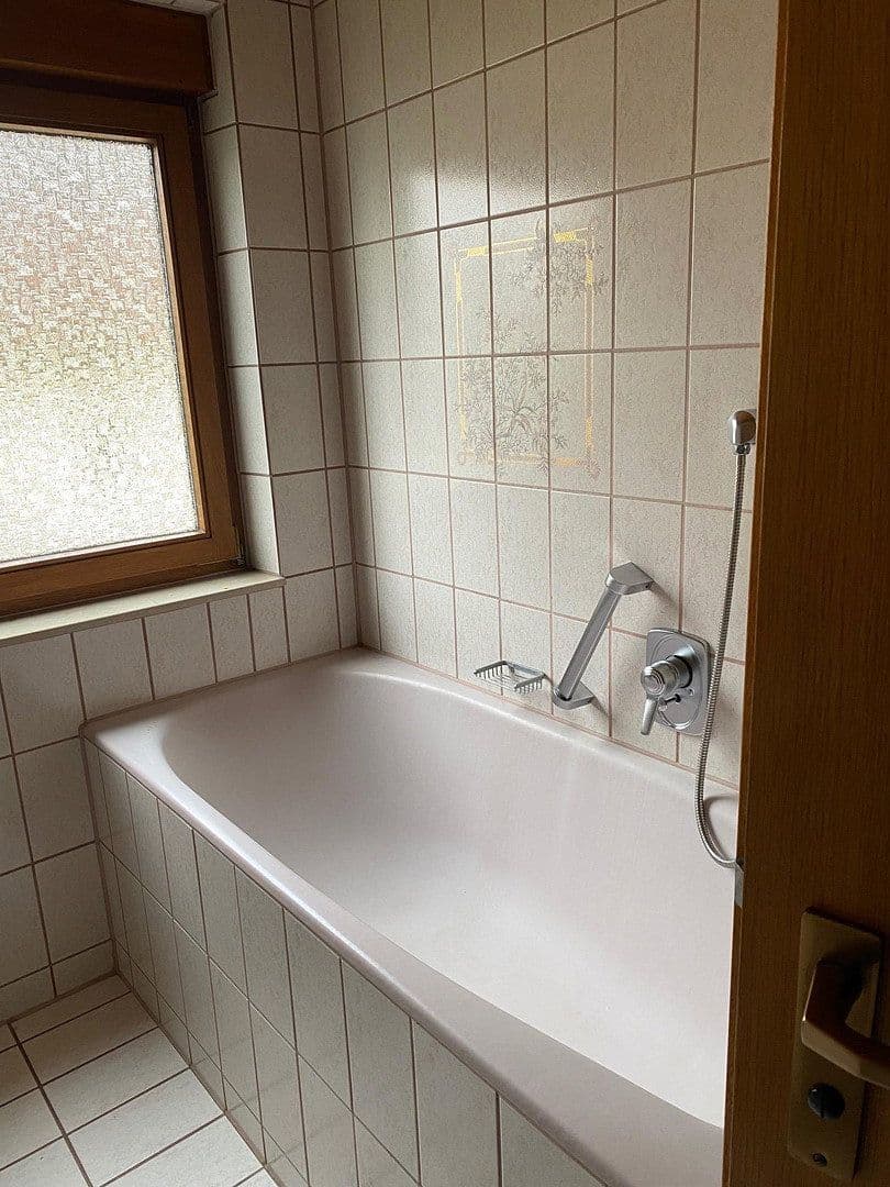 Prodej domu 115 m², pozemek 457 m², Mörikestraße 20, Deizisau, Bádensko-Württembersko Prodej domu 115 m², pozemek 457 m², Mörikestraße 20, Deizisau, Bádensko-Württembersko