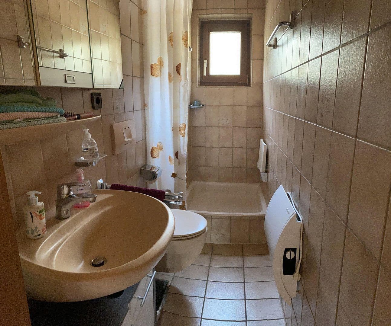 Prodej domu 115 m², pozemek 457 m², Mörikestraße 20, Deizisau, Bádensko-Württembersko Prodej domu 115 m², pozemek 457 m², Mörikestraße 20, Deizisau, Bádensko-Württembersko