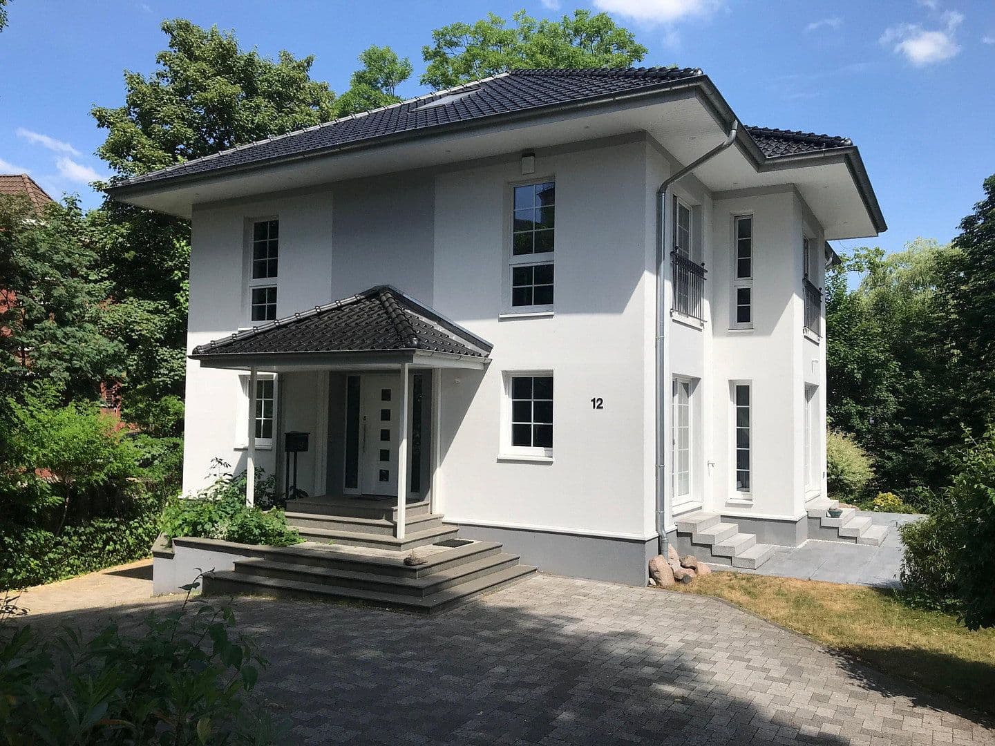 Prodej domu 220 m², pozemek 1.416 m², Hinter der Kirche 12, Neumünster, Šlesvicko-Holštýnsko Prodej domu 220 m², pozemek 1.416 m², Hinter der Kirche 12, Neumünster, Šlesvicko-Holštýnsko