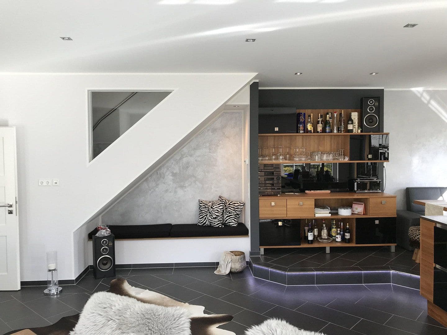 Prodej domu 220 m², pozemek 1.416 m², Hinter der Kirche 12, Neumünster, Šlesvicko-Holštýnsko Prodej domu 220 m², pozemek 1.416 m², Hinter der Kirche 12, Neumünster, Šlesvicko-Holštýnsko