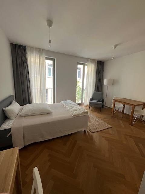Pronájem bytu 1+1 32 m², Hinter der Schönen Aussicht 7, Frankfurt am Main, Hessen Pronájem bytu 1+1 32 m², Hinter der Schönen Aussicht 7, Frankfurt am Main, Hessen