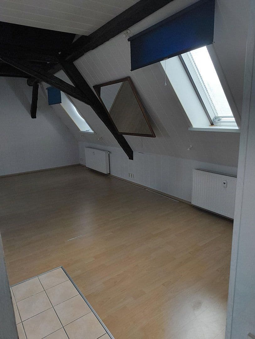 Prodej domu 270 m², pozemek 416 m², Dorfstr. 13, Vöhringen, Bádensko-Württembersko Prodej domu 270 m², pozemek 416 m², Dorfstr. 13, Vöhringen, Bádensko-Württembersko