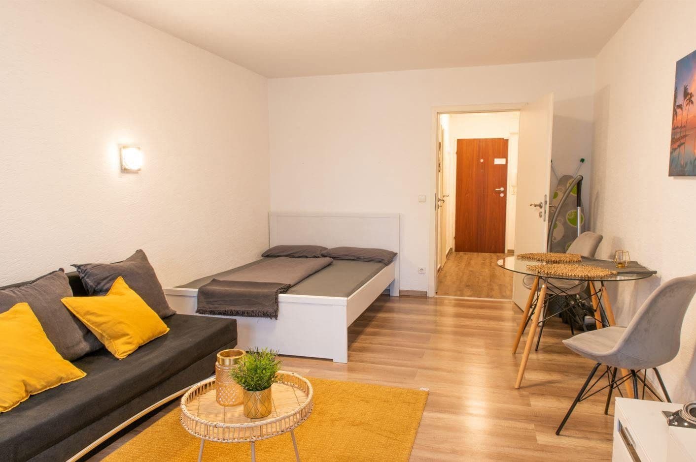 Pronájem bytu 1+1 33 m², Sindelfingen, Bádensko-Württembersko Pronájem bytu 1+1 33 m², Sindelfingen, Bádensko-Württembersko