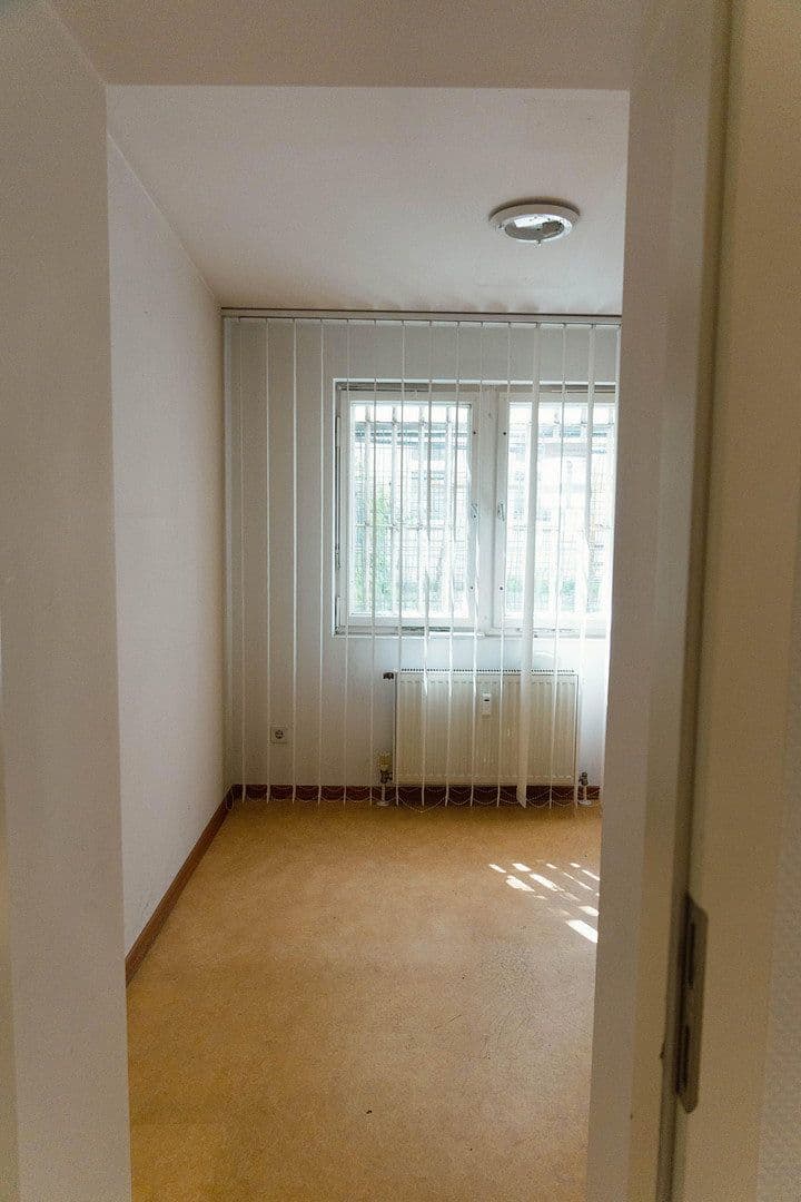 Pronájem kanceláře 116 m², Dietzgenstr. 93, Berlin, Berlín Pronájem kanceláře 116 m², Dietzgenstr. 93, Berlin, Berlín