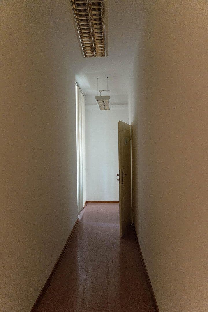 Pronájem kanceláře 116 m², Dietzgenstr. 93, Berlin, Berlín Pronájem kanceláře 116 m², Dietzgenstr. 93, Berlin, Berlín