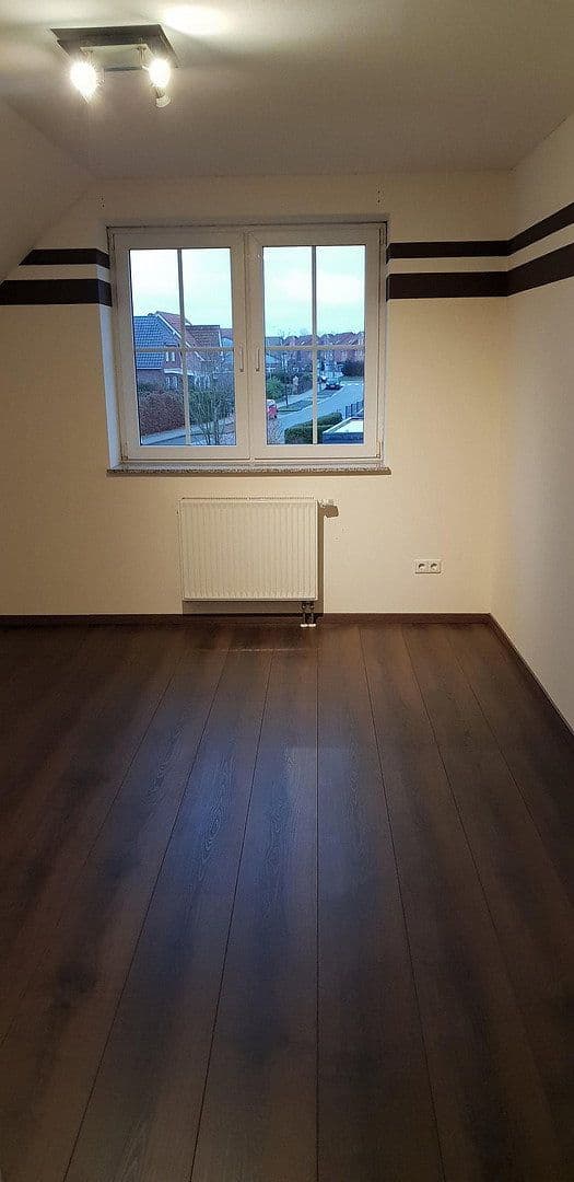 Prodej domu 225 m², pozemek 519 m², Lüneburg, Dolní Sasko Prodej domu 225 m², pozemek 519 m², Lüneburg, Dolní Sasko