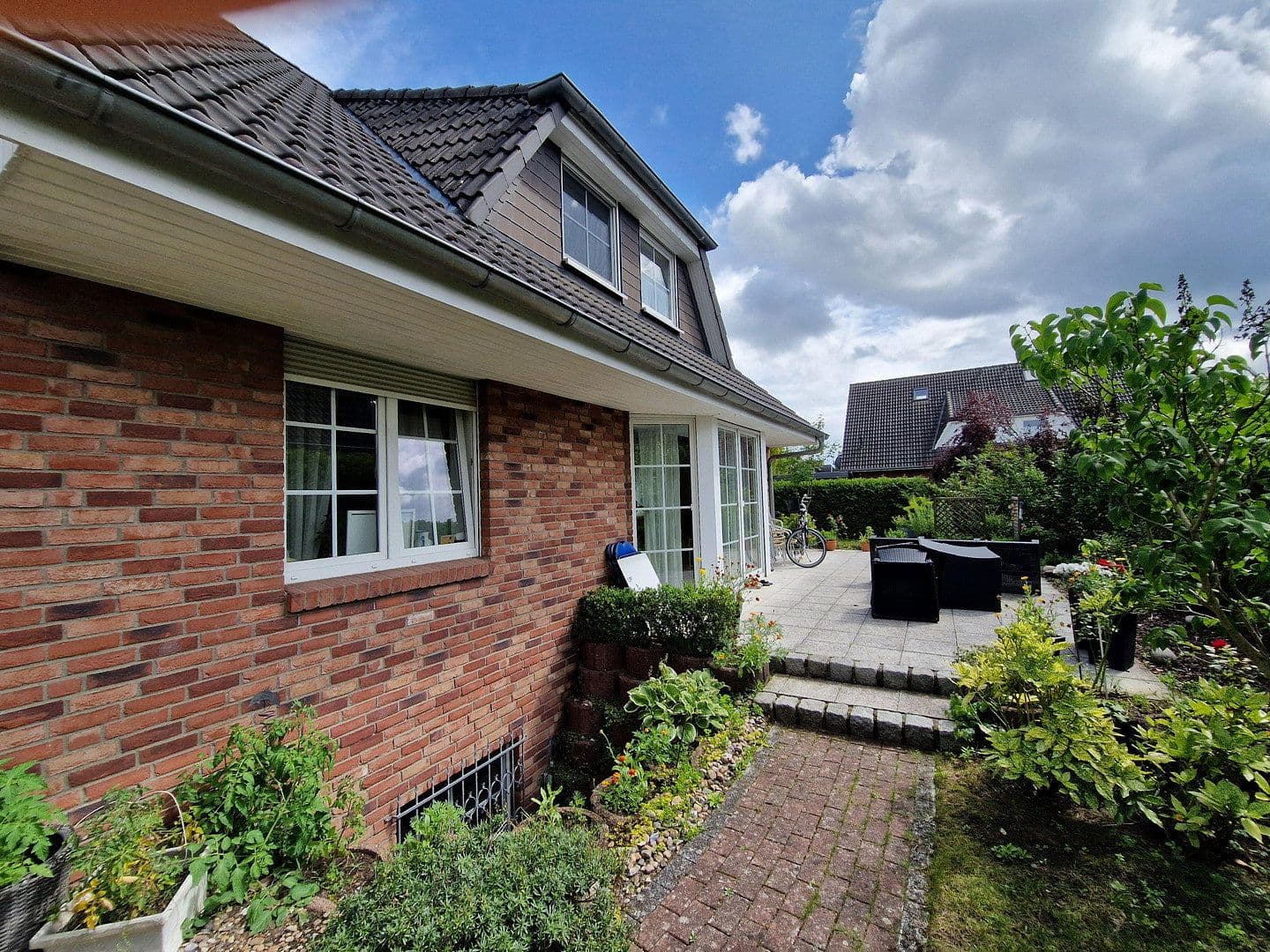 Prodej domu 225 m², pozemek 519 m², Lüneburg, Dolní Sasko Prodej domu 225 m², pozemek 519 m², Lüneburg, Dolní Sasko