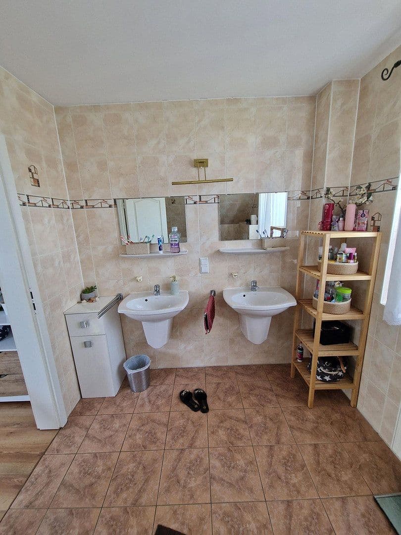 Prodej domu 225 m², pozemek 519 m², Lüneburg, Dolní Sasko Prodej domu 225 m², pozemek 519 m², Lüneburg, Dolní Sasko