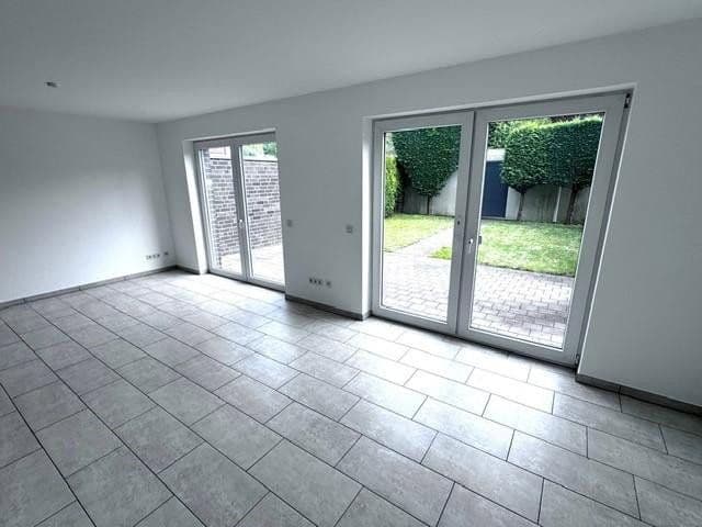 Pronájem domu 167 m², pozemek 185 m², Kevelaer, Severní Porýní-Vestfálsko Pronájem domu 167 m², pozemek 185 m², Kevelaer, Severní Porýní-Vestfálsko