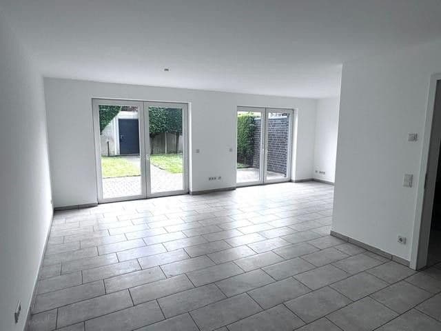 Pronájem domu 167 m², pozemek 185 m², Kevelaer, Severní Porýní-Vestfálsko Pronájem domu 167 m², pozemek 185 m², Kevelaer, Severní Porýní-Vestfálsko