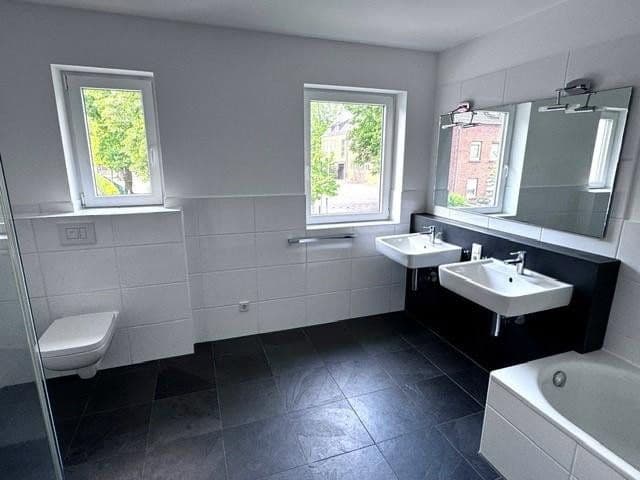 Pronájem domu 167 m², pozemek 185 m², Kevelaer, Severní Porýní-Vestfálsko Pronájem domu 167 m², pozemek 185 m², Kevelaer, Severní Porýní-Vestfálsko