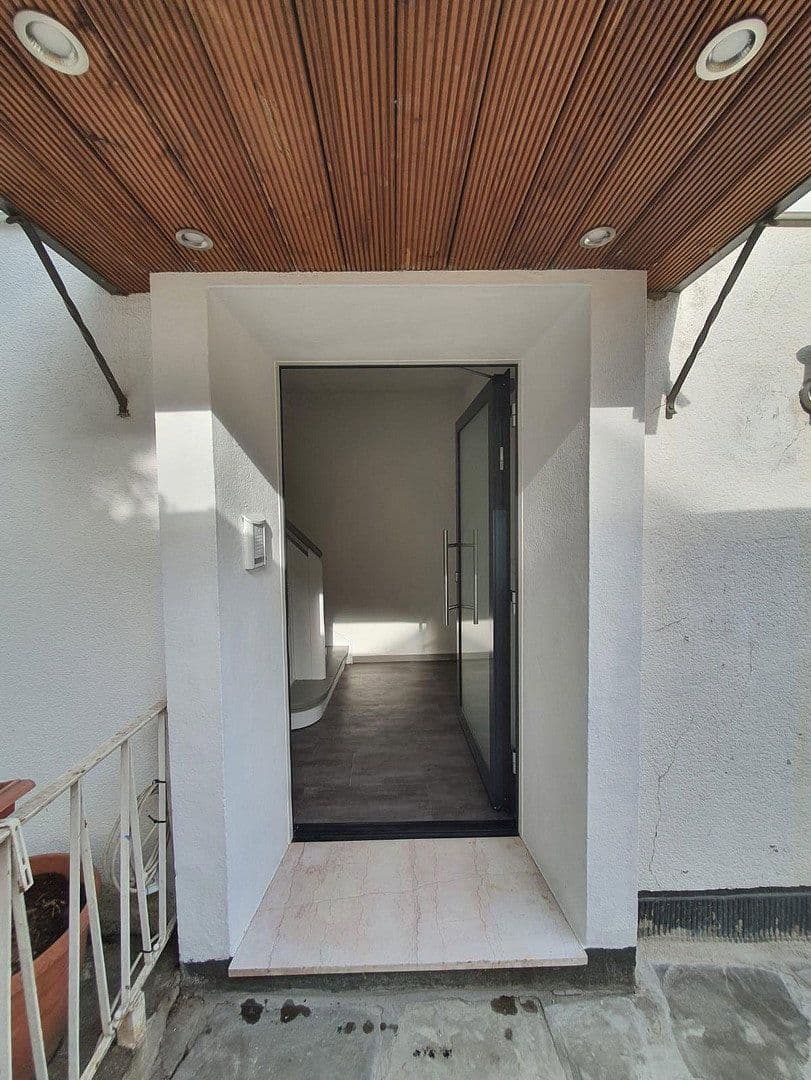 Pronájem bytu 25 m², Köln, Severní Porýní-Vestfálsko Pronájem bytu 25 m², Köln, Severní Porýní-Vestfálsko