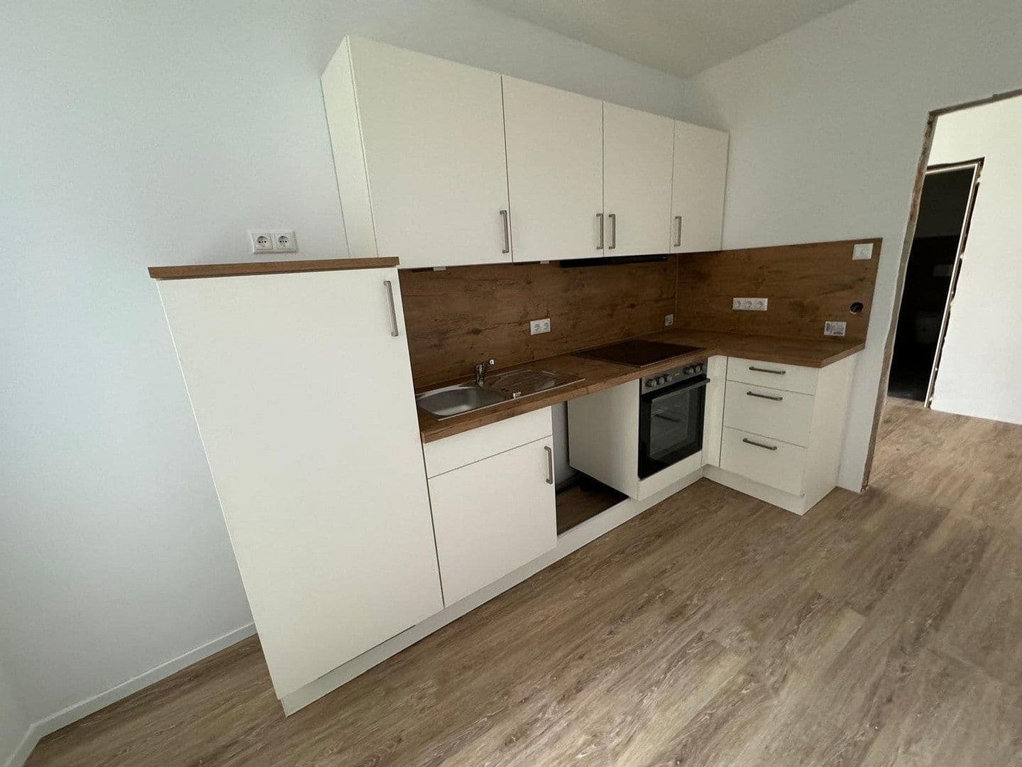 Pronájem bytu 3+1 94 m², Vor dem Fürstenhof 2, Wismar, Mecklenburg-Vorpommern Pronájem bytu 3+1 94 m², Vor dem Fürstenhof 2, Wismar, Mecklenburg-Vorpommern