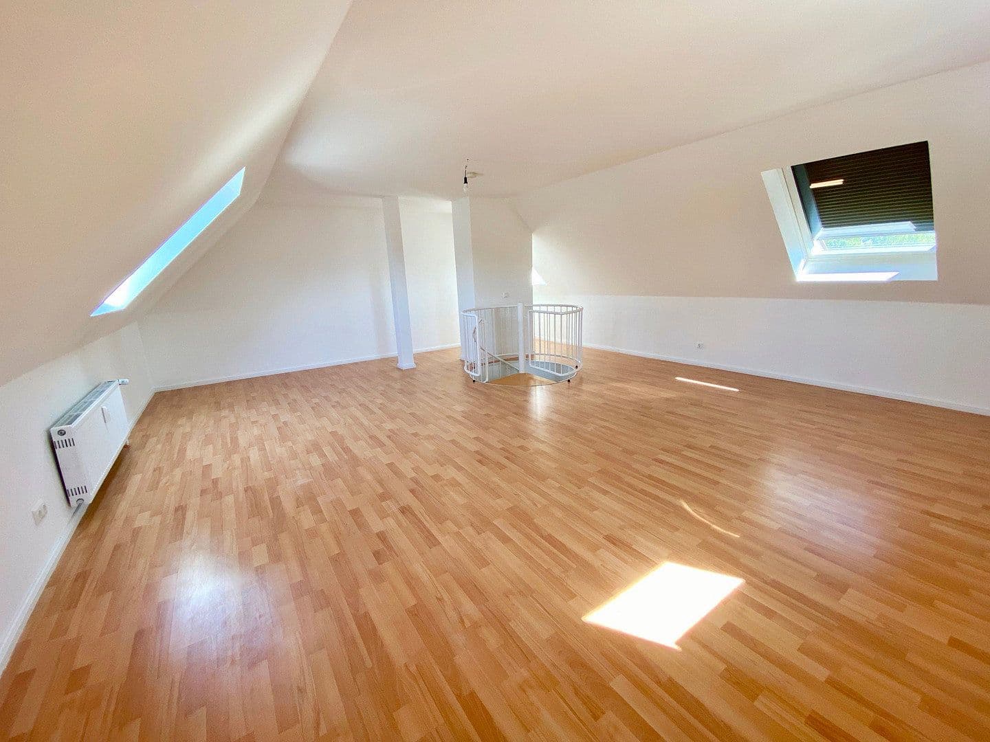 Prodej bytu 4+1 117 m², Frankfurt Unterliederbach, Hessen Prodej bytu 4+1 117 m², Frankfurt Unterliederbach, Hessen