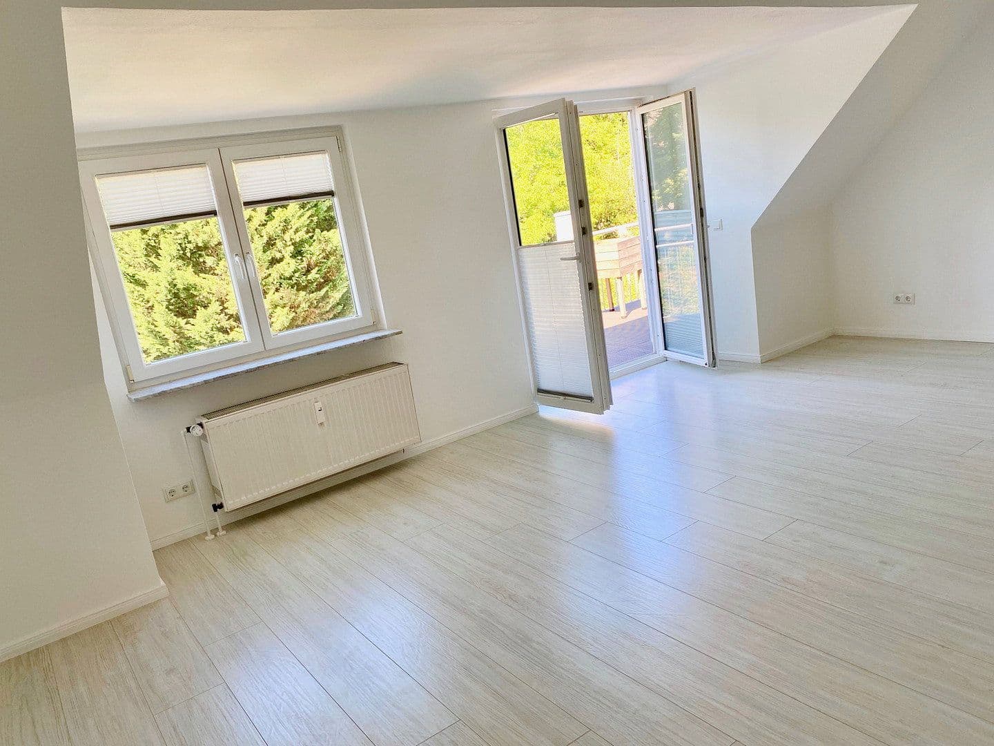 Prodej bytu 4+1 117 m², Frankfurt Unterliederbach, Hessen Prodej bytu 4+1 117 m², Frankfurt Unterliederbach, Hessen