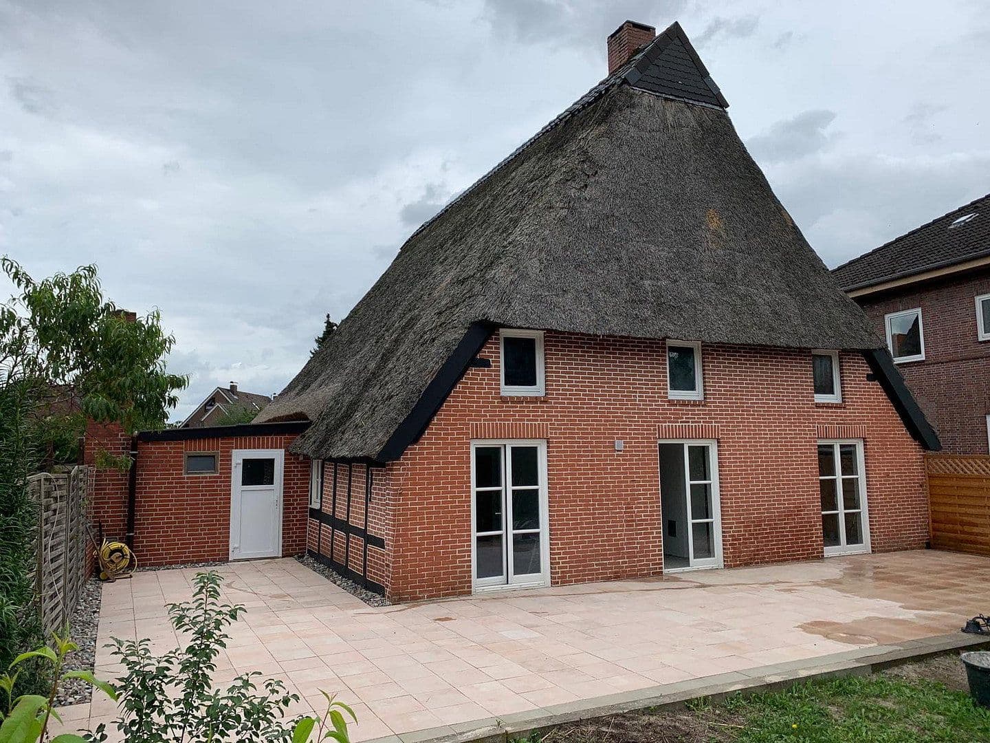 Pronájem domu 120 m², pozemek 1.200 m², Thedinghausen, Dolní Sasko Pronájem domu 120 m², pozemek 1.200 m², Thedinghausen, Dolní Sasko