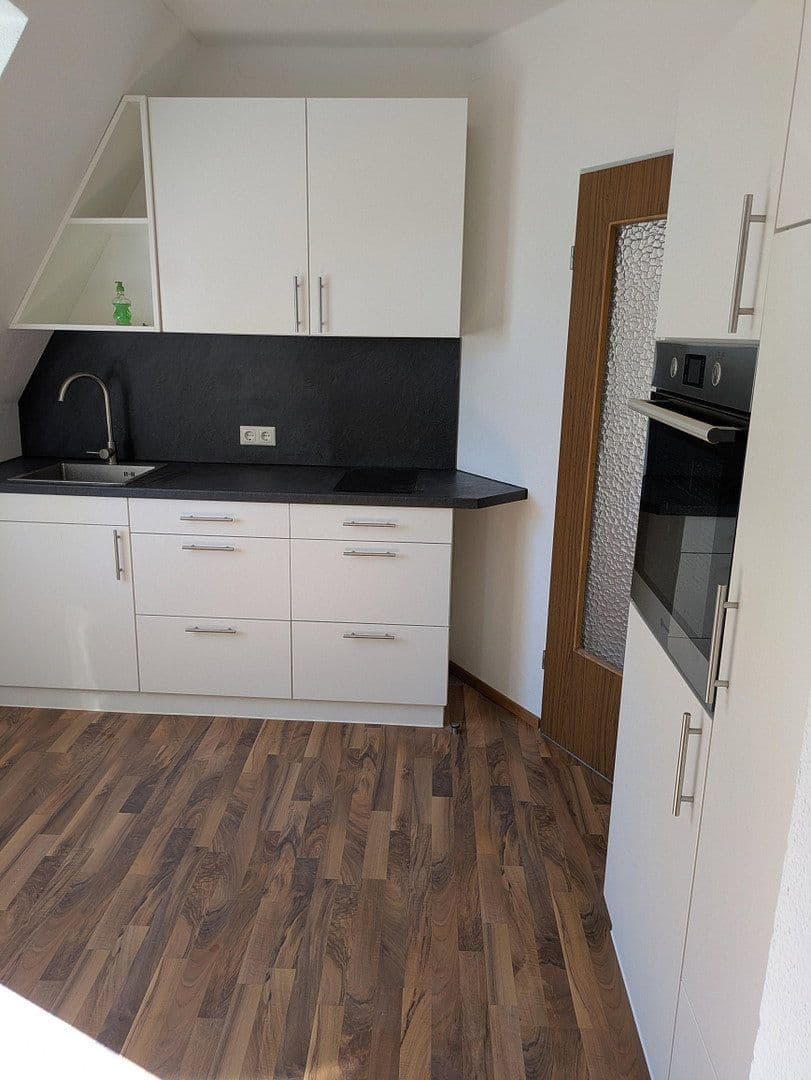 Pronájem bytu 3+1 55 m², Schützenstr. 23, Augsburg, Bavorsko Pronájem bytu 3+1 55 m², Schützenstr. 23, Augsburg, Bavorsko