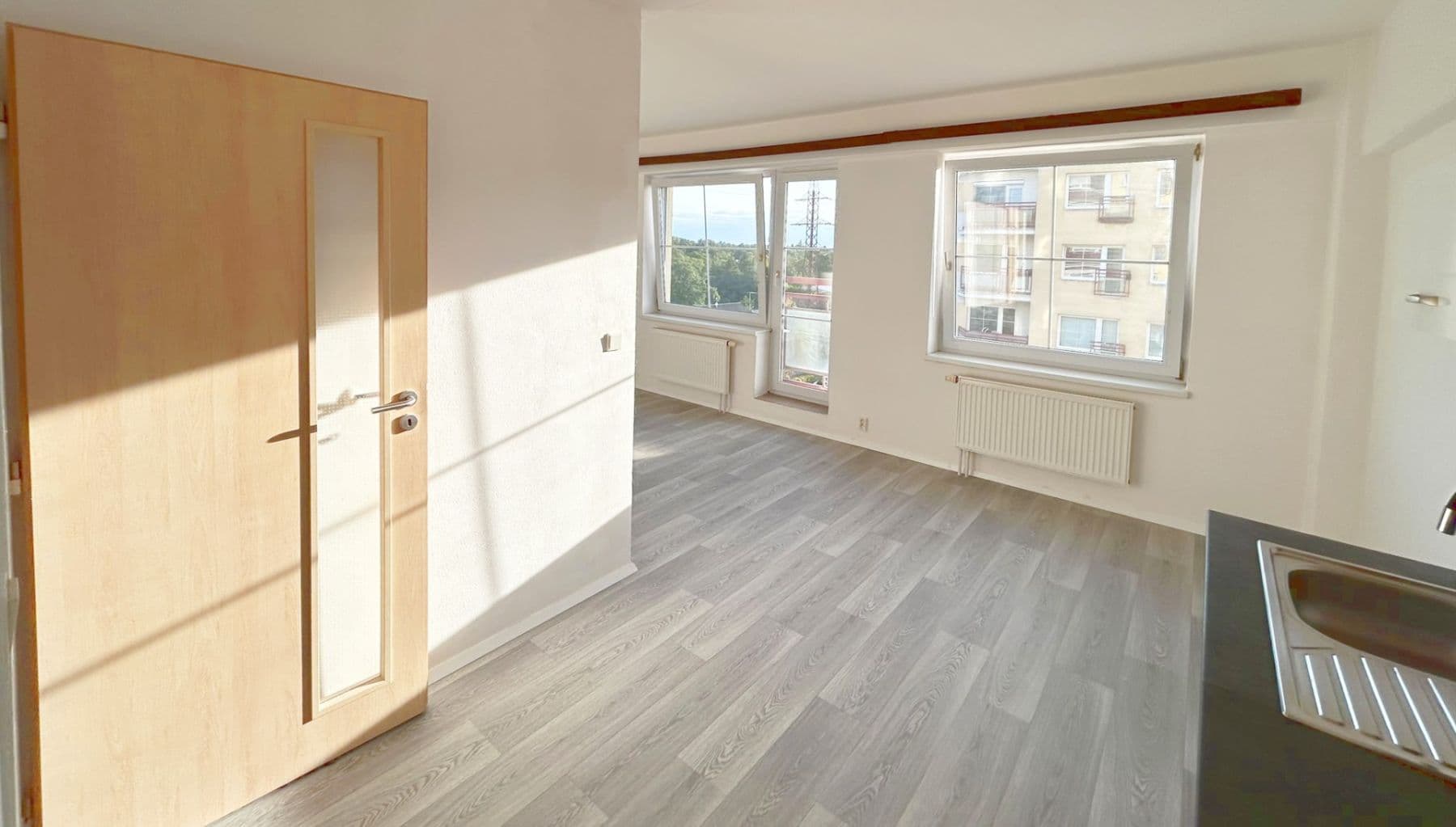 Prodej bytu 1+1 37 m², Vojtěcha Lanny, Kladno, Středočeský kraj Prodej bytu 1+1 37 m², Vojtěcha Lanny, Kladno, Středočeský kraj