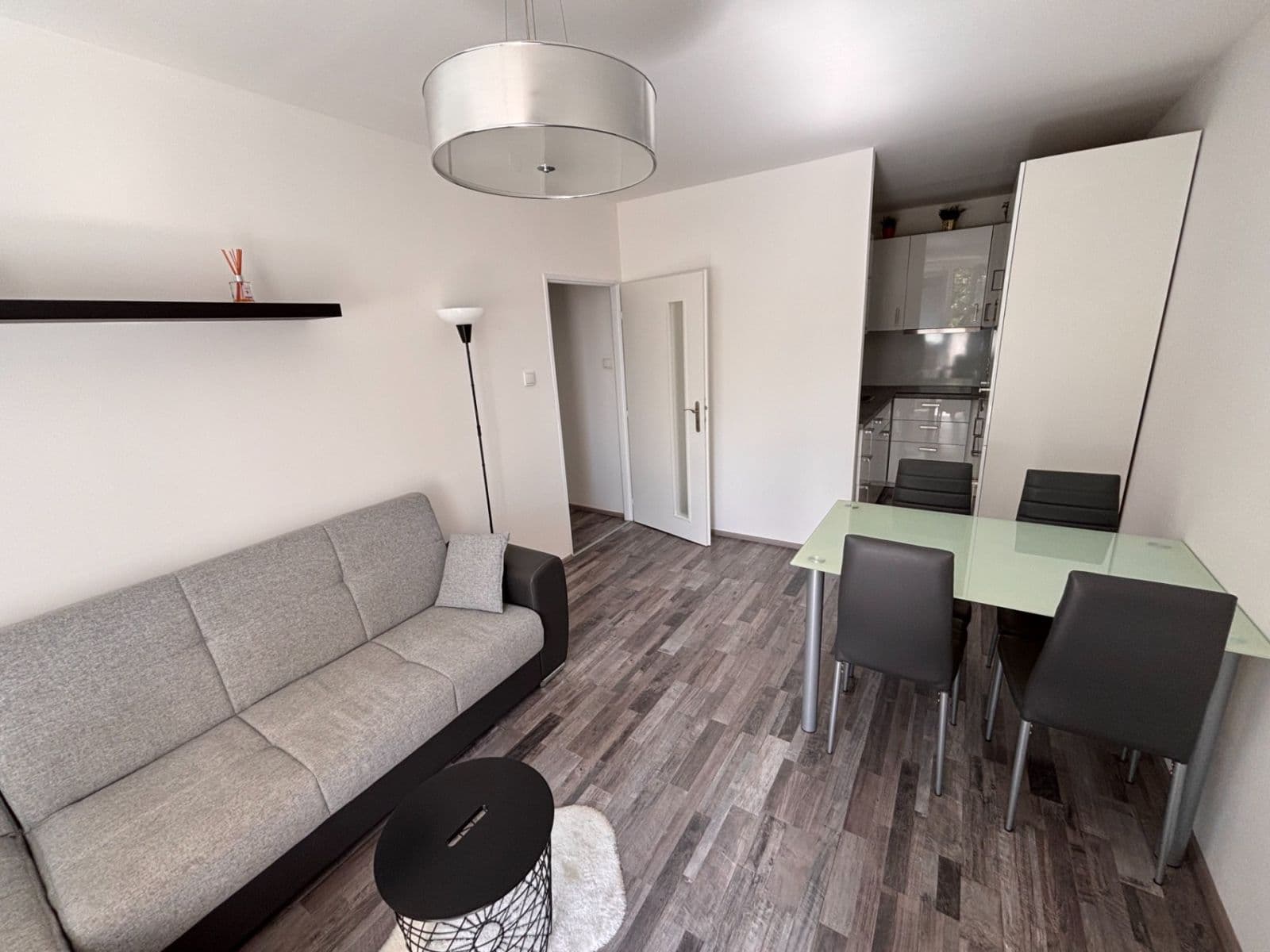 Pronájem bytu 2+kk 46 m², Jablonecká, Praha, Praha Pronájem bytu 2+kk 46 m², Jablonecká, Praha, Praha
