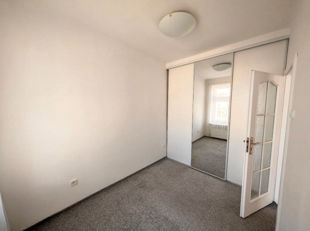 Prodej bytu 2+kk 50 m², Velehradská, Praha, Praha Prodej bytu 2+kk 50 m², Velehradská, Praha, Praha