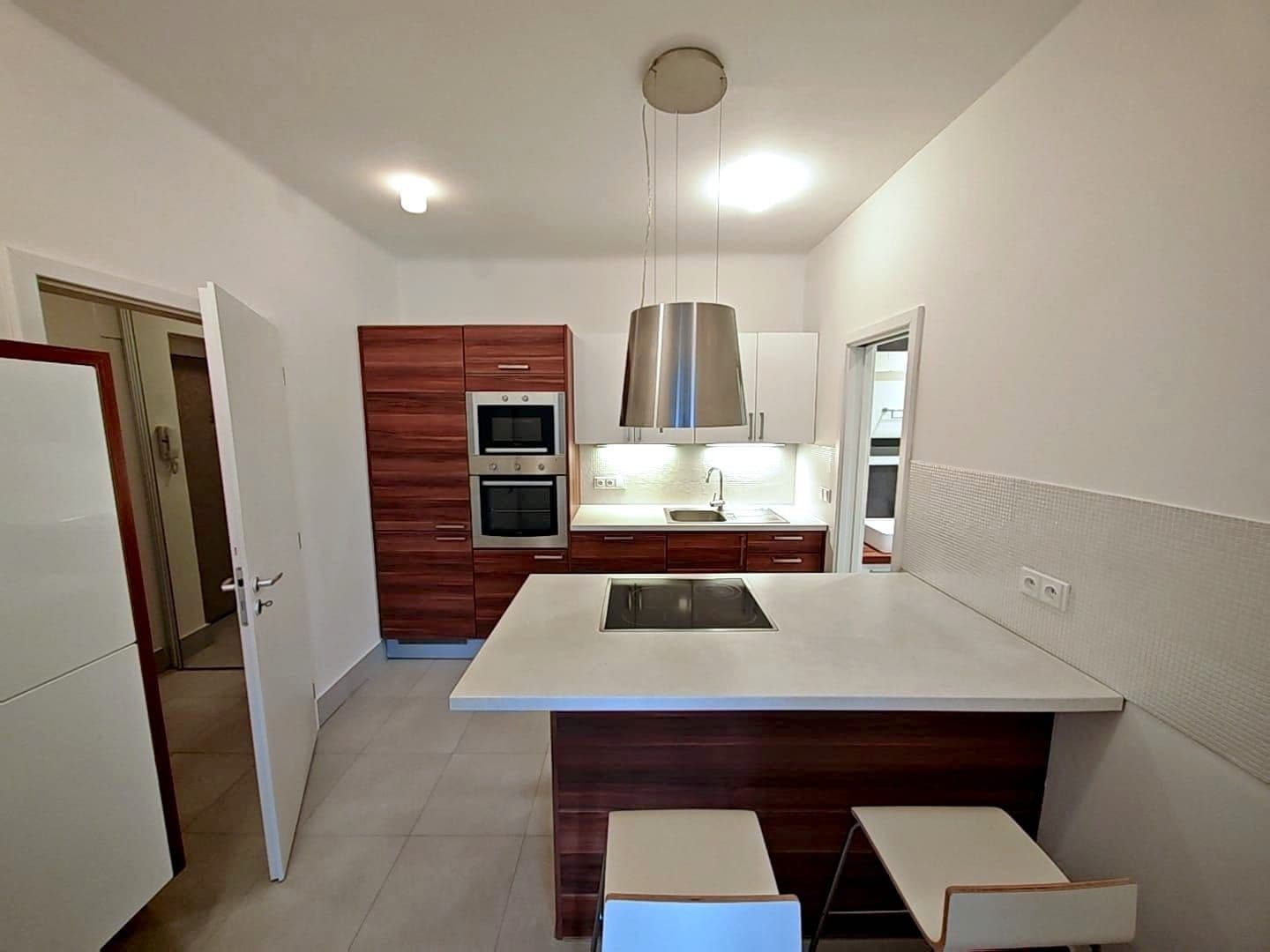 Prodej bytu 2+kk 50 m², Velehradská, Praha, Praha Prodej bytu 2+kk 50 m², Velehradská, Praha, Praha