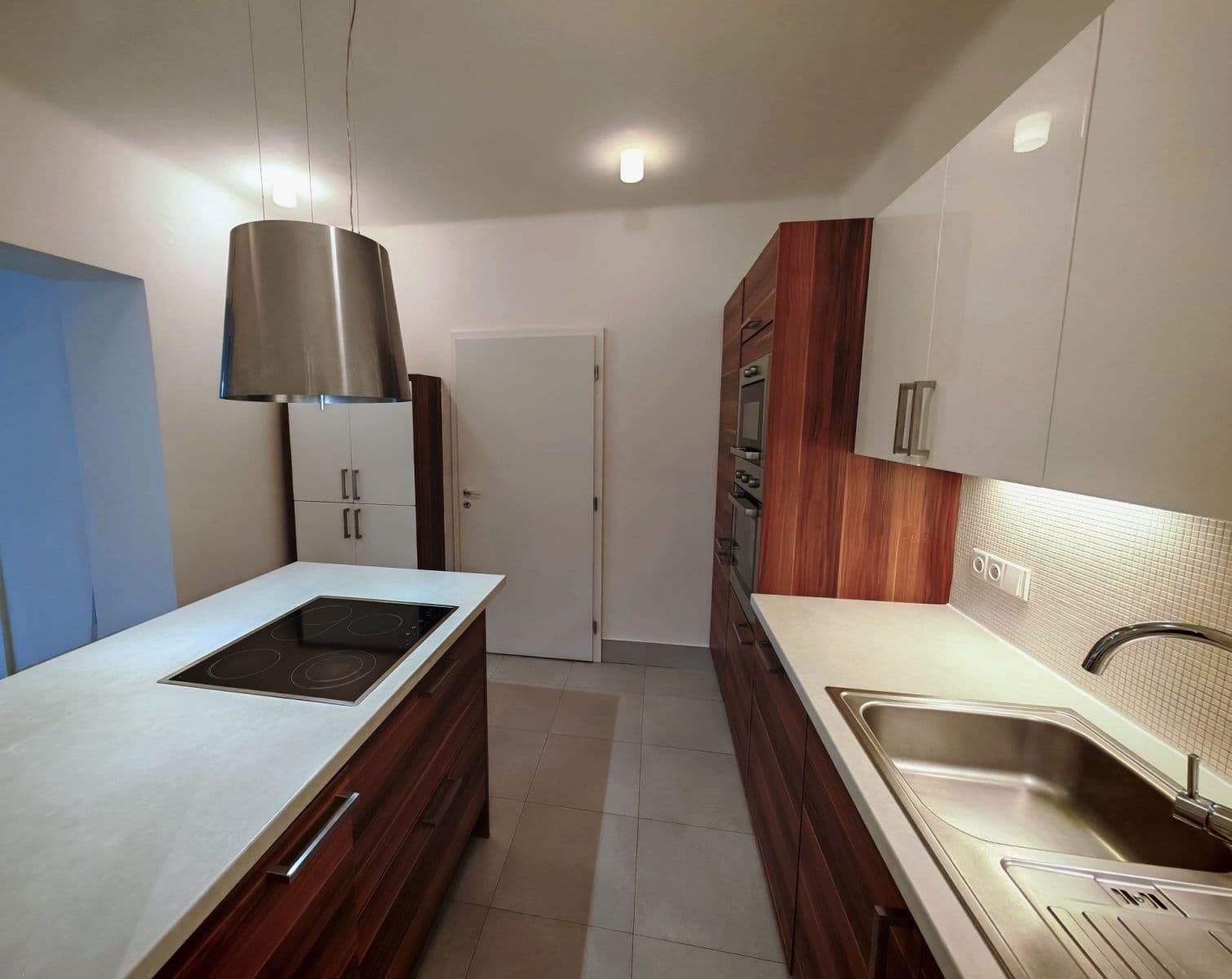 Prodej bytu 2+kk 50 m², Velehradská, Praha, Praha Prodej bytu 2+kk 50 m², Velehradská, Praha, Praha