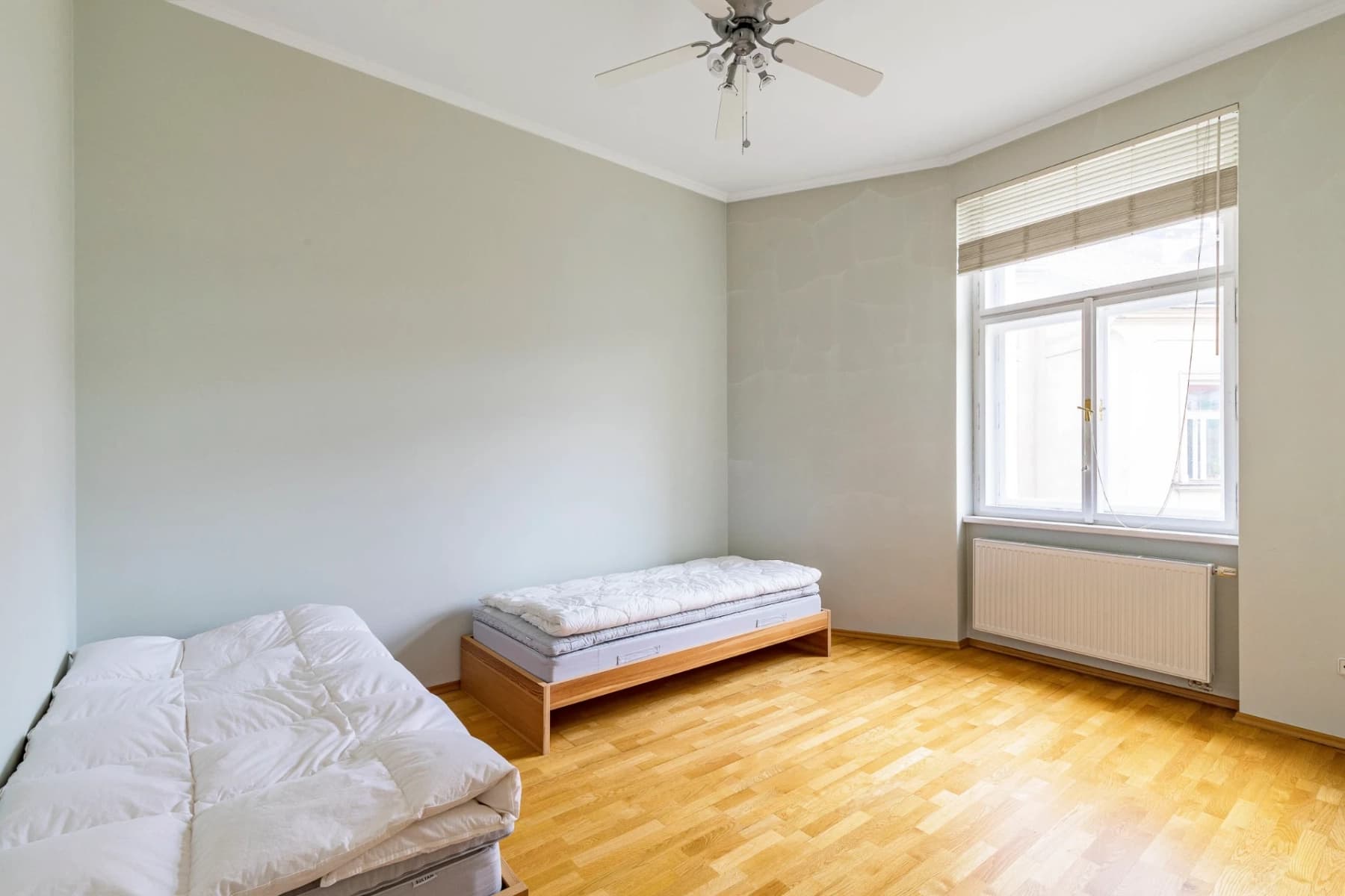 Pronájem bytu 3+kk 92 m², Masarykovo nábřeží, Praha, Praha Pronájem bytu 3+kk 92 m², Masarykovo nábřeží, Praha, Praha