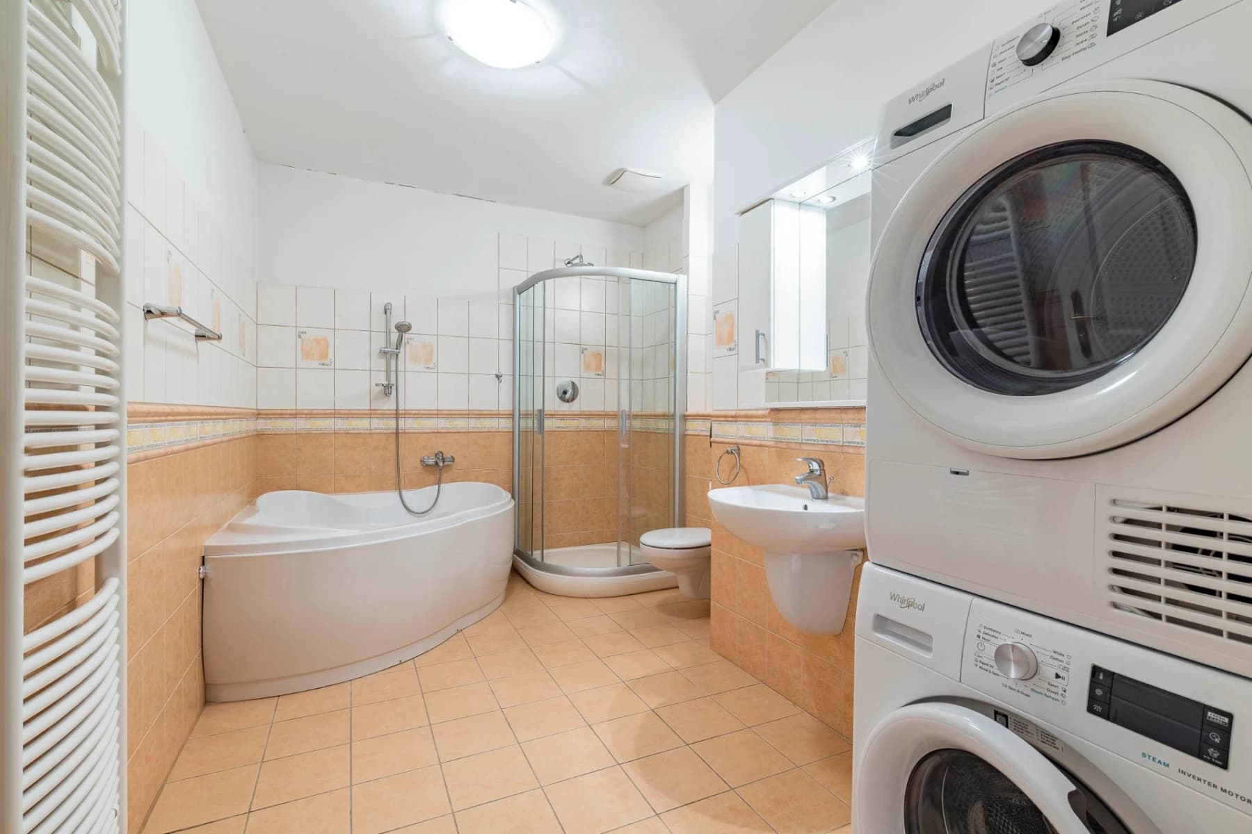 Pronájem bytu 3+kk 92 m², Masarykovo nábřeží, Praha, Praha Pronájem bytu 3+kk 92 m², Masarykovo nábřeží, Praha, Praha